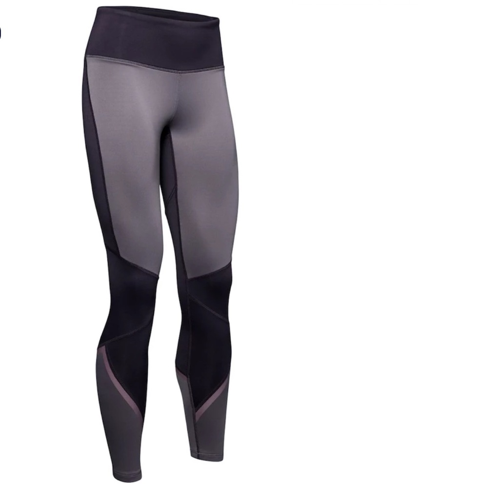 Pre-Loved Under Armor HeatGear purple Leggings - size S